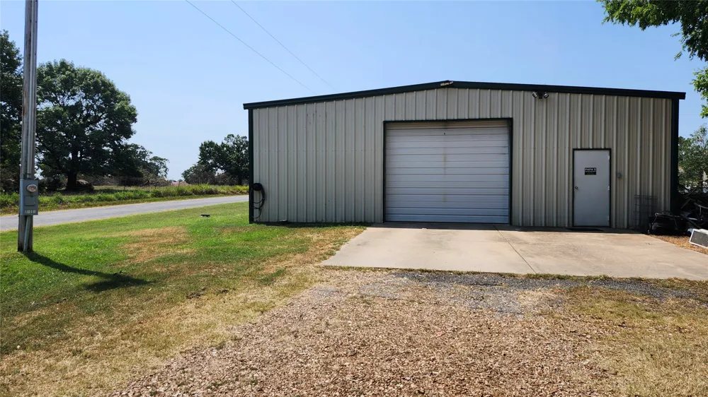 4302 S 445 ROAD Salina, OK 74365