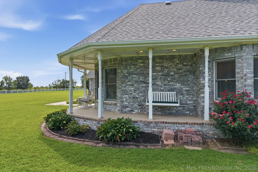 29945 S River Ridge Drive Catoosa, OK 74015