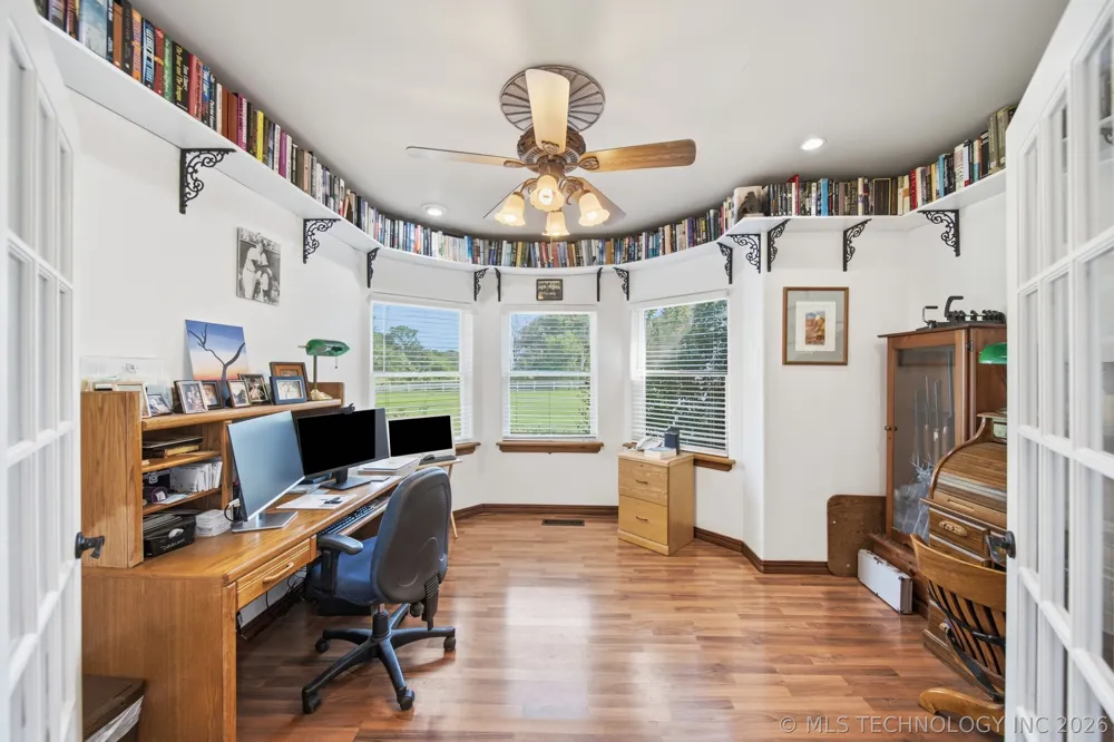29945 S River Ridge Drive Catoosa, OK 74015