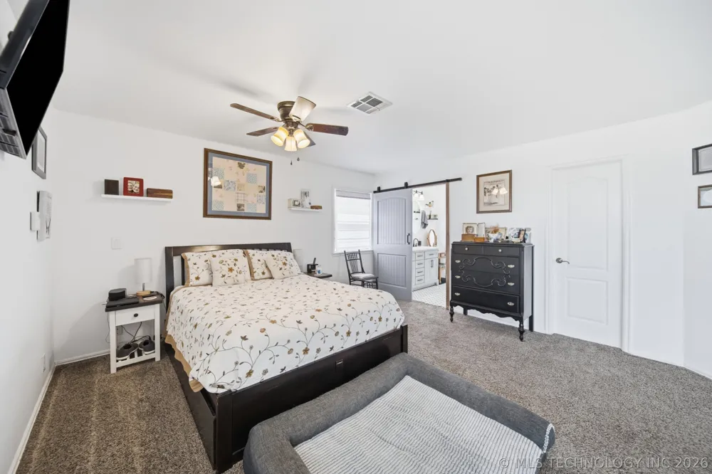 29945 S River Ridge Drive Catoosa, OK 74015
