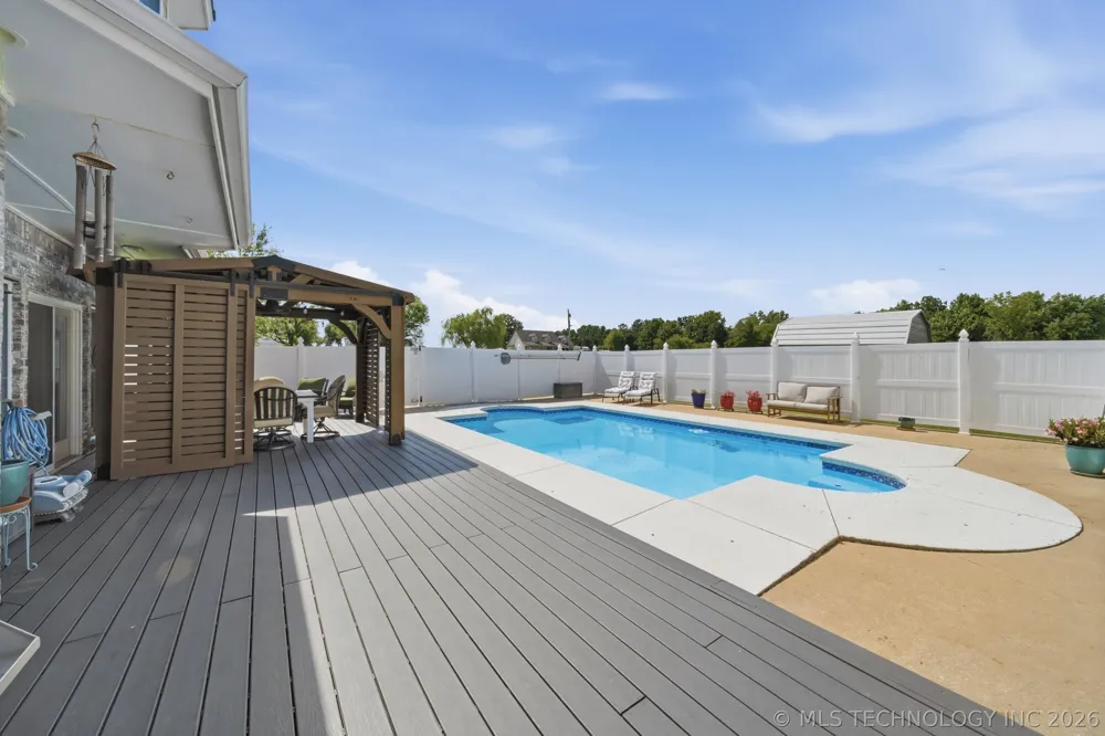 29945 S River Ridge Drive Catoosa, OK 74015