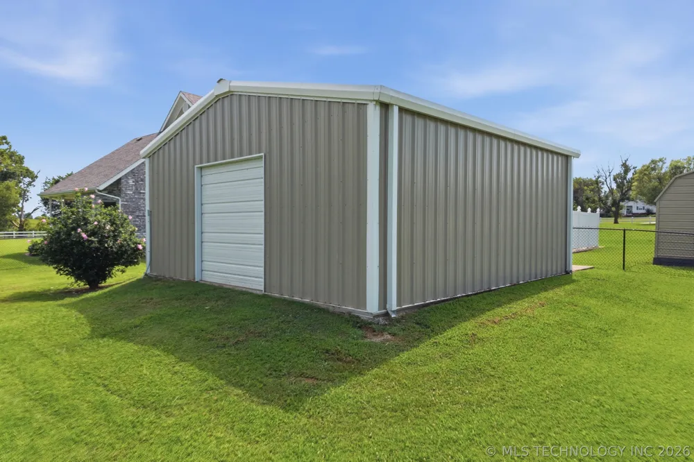 29945 S River Ridge Drive Catoosa, OK 74015