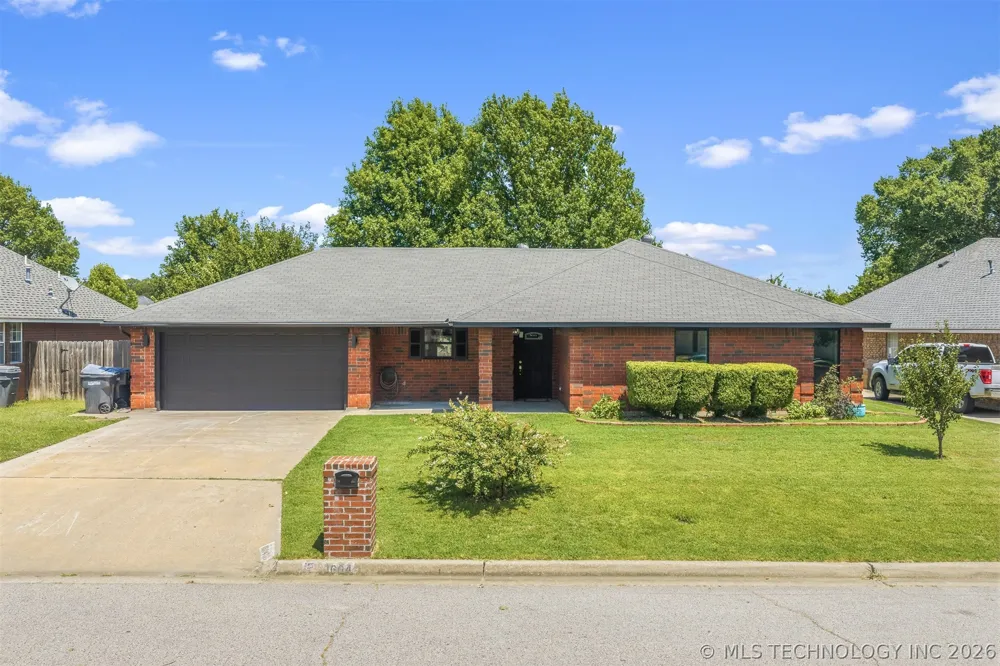1604 Southern Hills Ardmore, OK 73401
