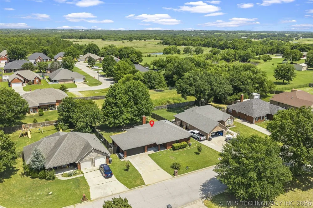 1604 Southern Hills Ardmore, OK 73401