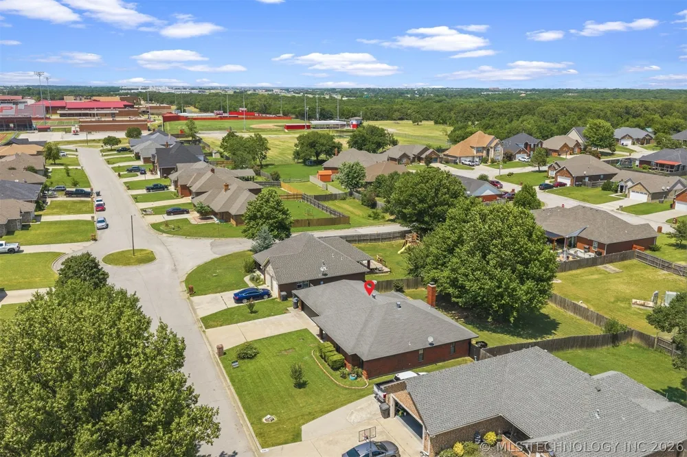 1604 Southern Hills Ardmore, OK 73401