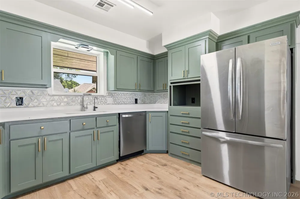 1604 Southern Hills Ardmore, OK 73401