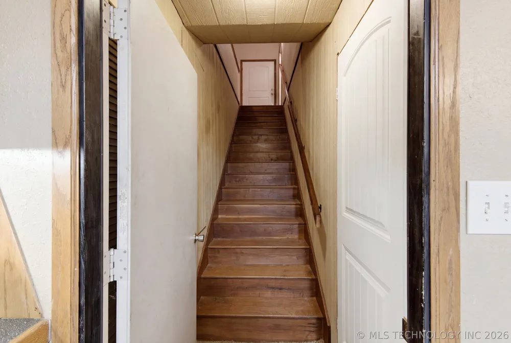 8049 Highway 10 Tahlequah, OK 74464