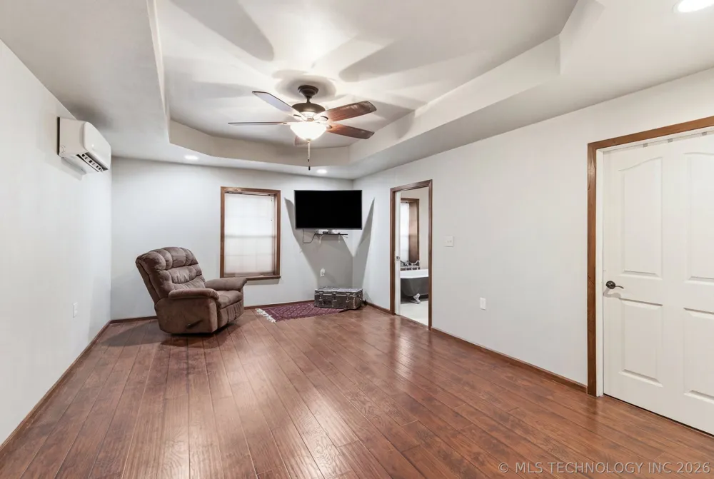 8049 Highway 10 Tahlequah, OK 74464