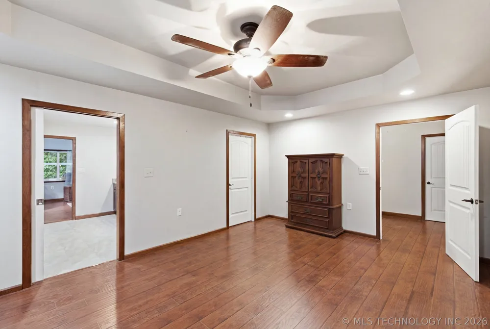 8049 Highway 10 Tahlequah, OK 74464