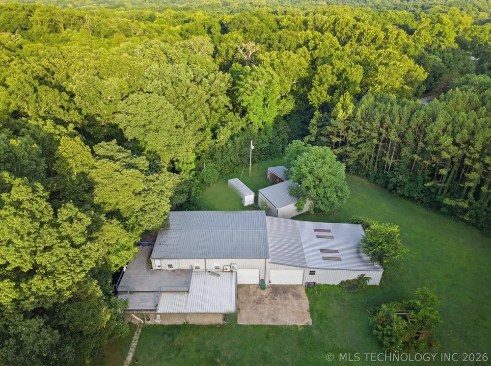 8049 Highway 10 Tahlequah, OK 74464
