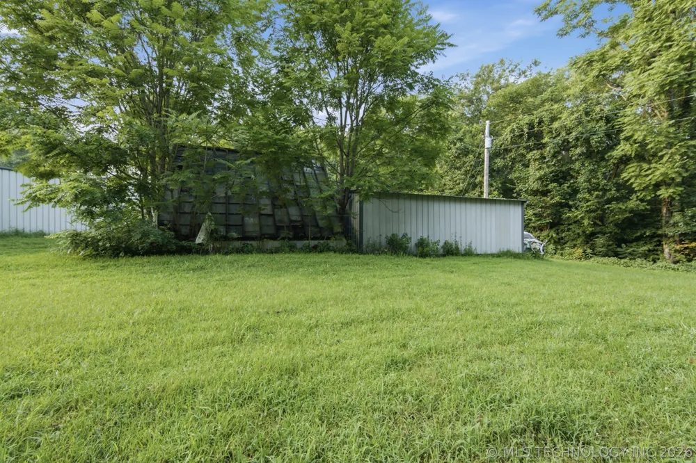 8049 Highway 10 Tahlequah, OK 74464