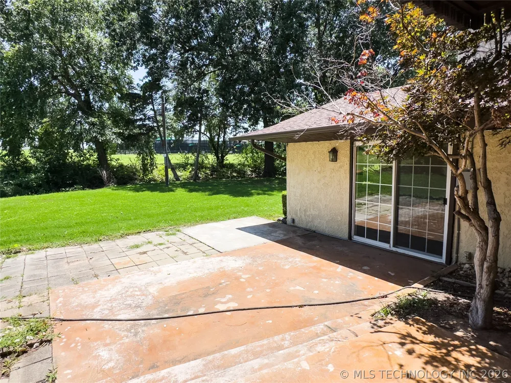 15921 E 131st Street S #2 Broken Arrow, OK 74011