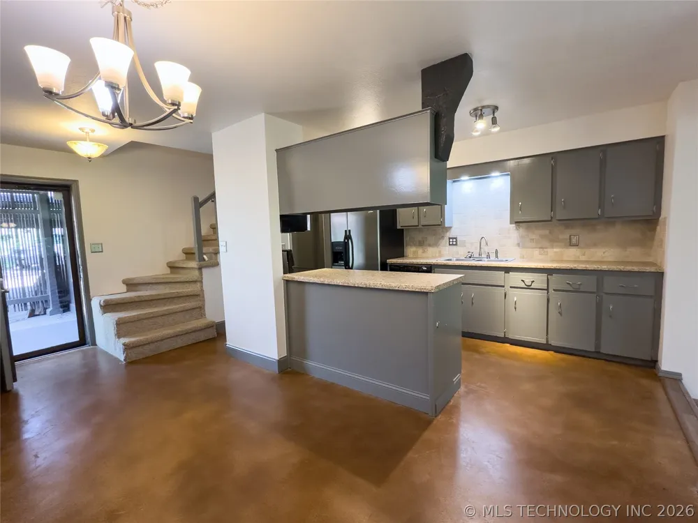 15921 E 131st Street S #2 Broken Arrow, OK 74011