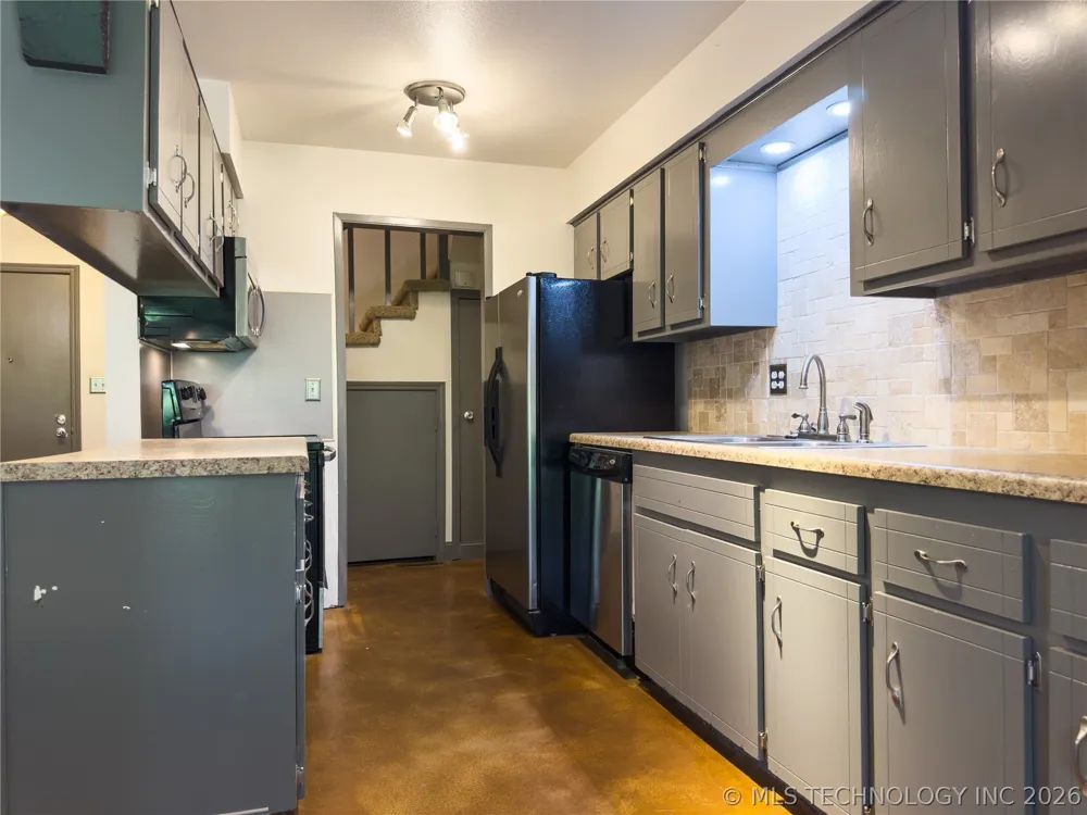 15921 E 131st Street S #2 Broken Arrow, OK 74011