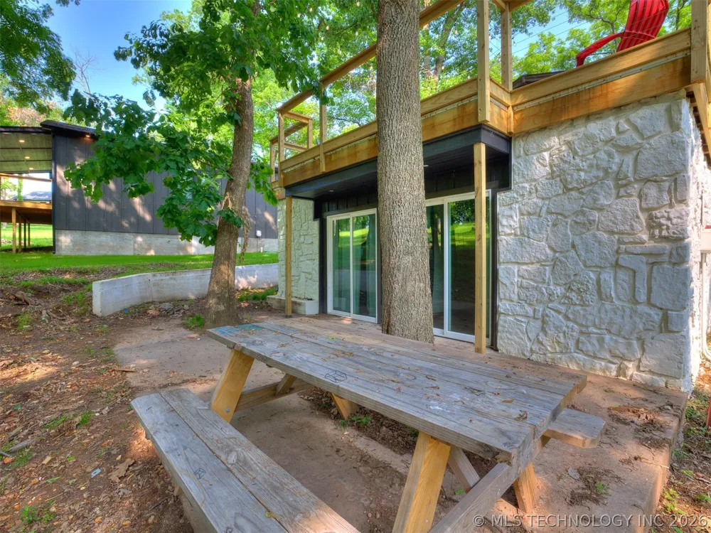 11 Port Duncan Afton, OK 74331