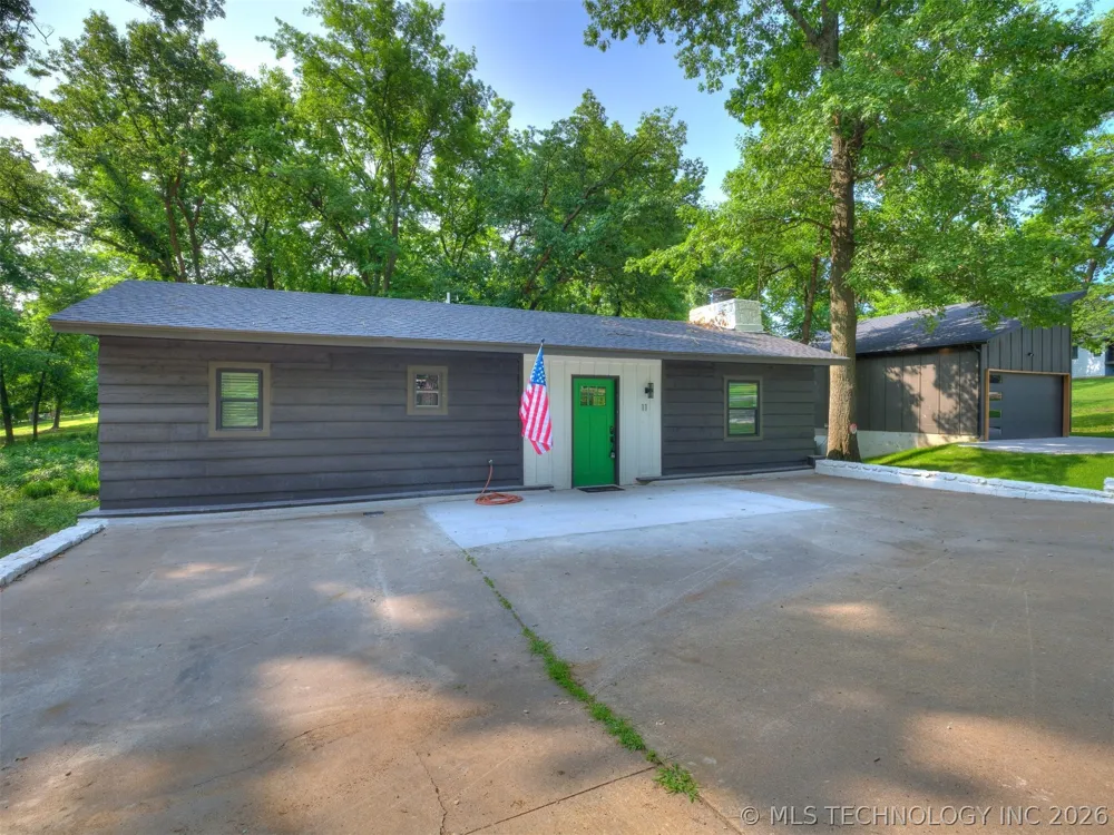 11 Port Duncan Afton, OK 74331