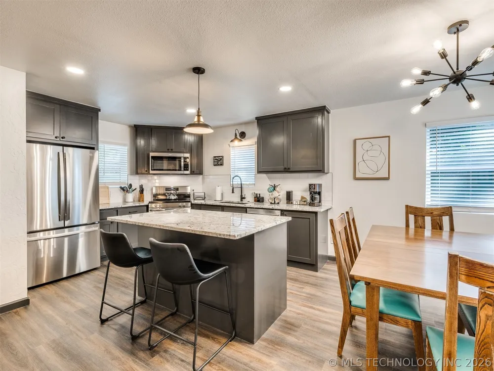 11 Port Duncan Afton, OK 74331