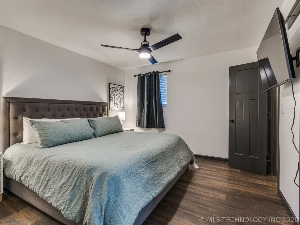 11 Port Duncan Afton, OK 74331