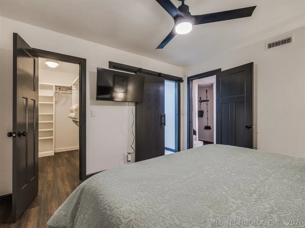 11 Port Duncan Afton, OK 74331