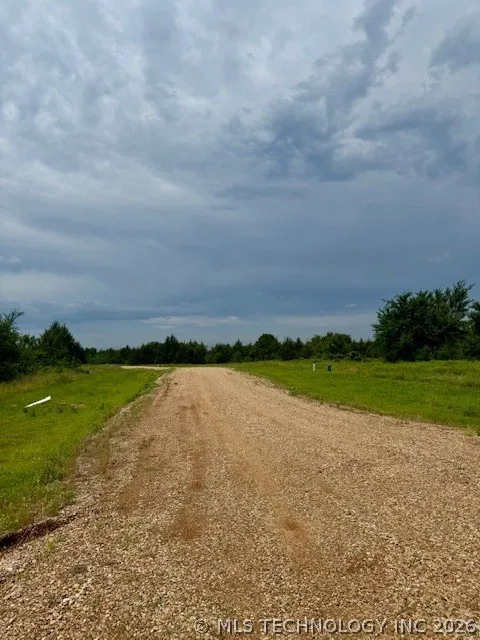 37 Red Bird Lane Colbert, OK 74733