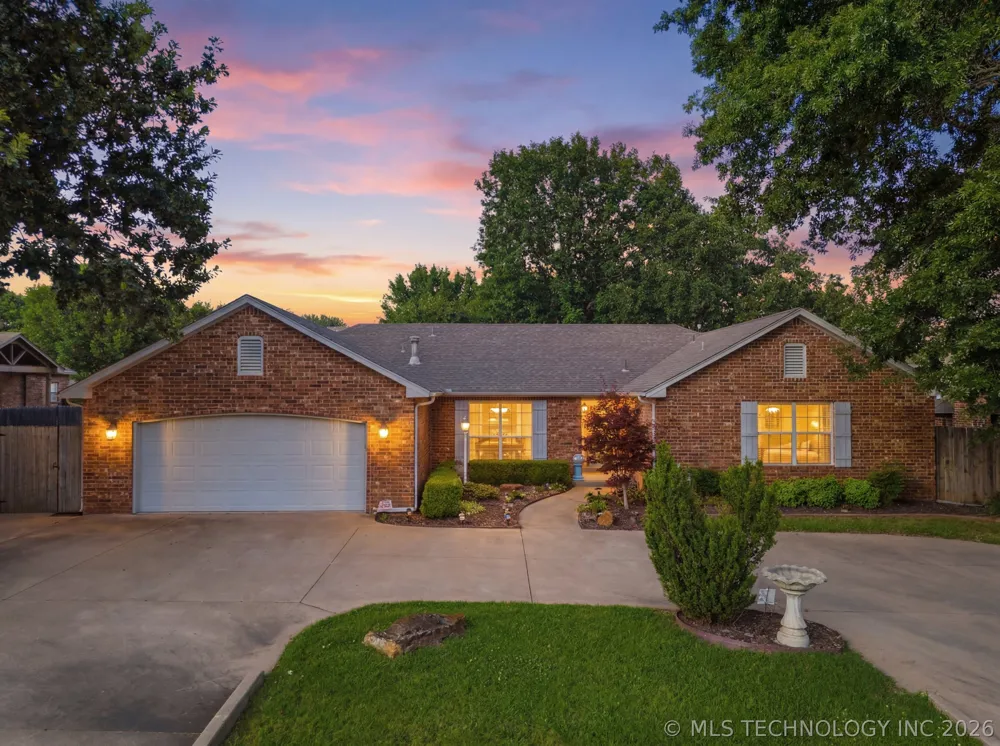 9867 S Maybelle Avenue Jenks, OK 74037
