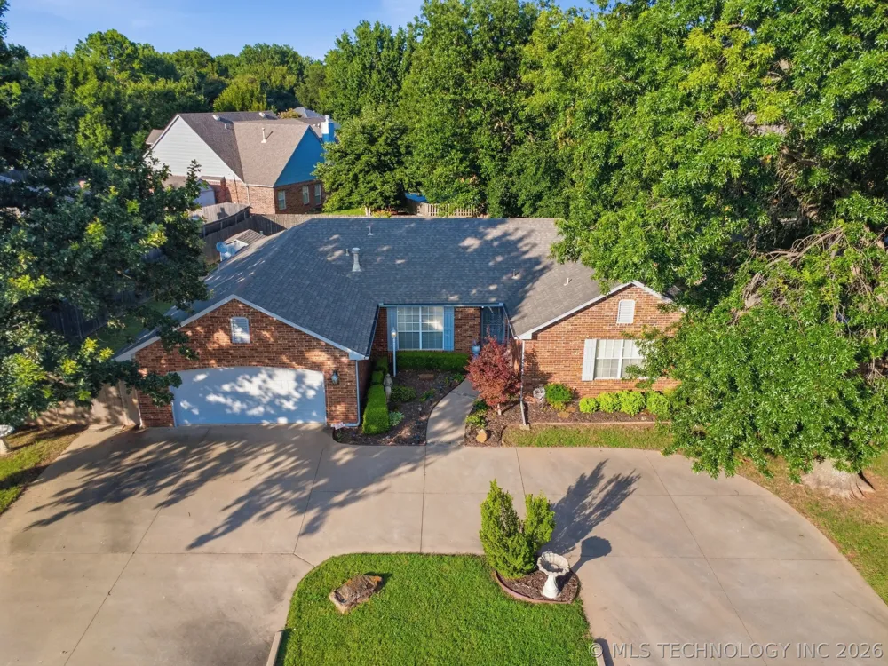 9867 S Maybelle Avenue Jenks, OK 74037