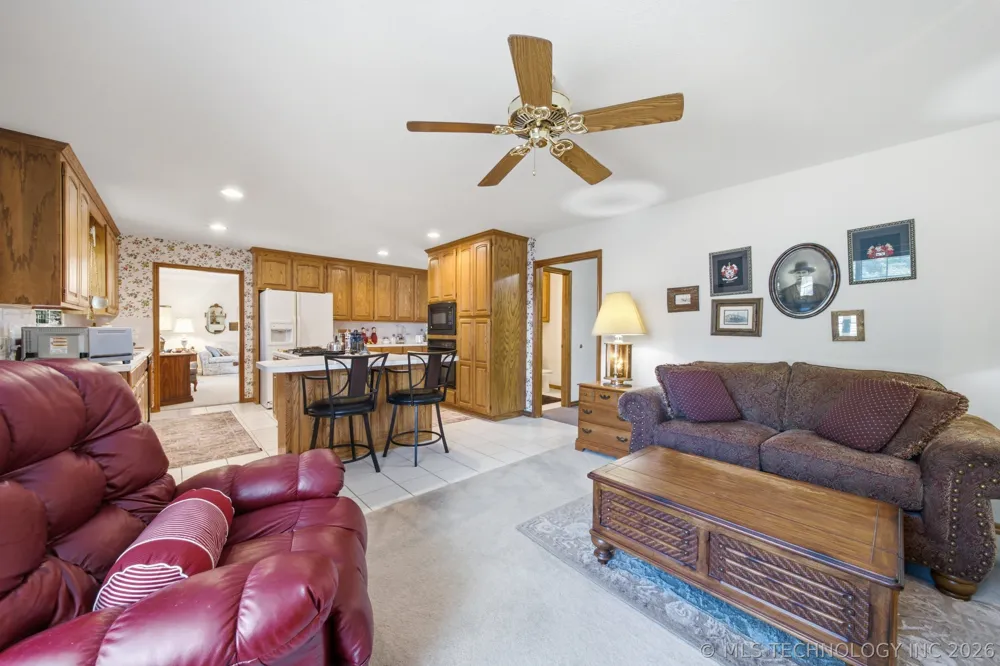 9867 S Maybelle Avenue Jenks, OK 74037