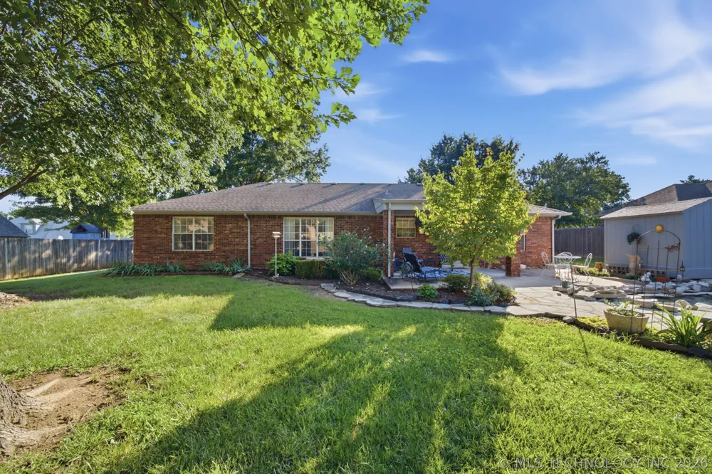 9867 S Maybelle Avenue Jenks, OK 74037