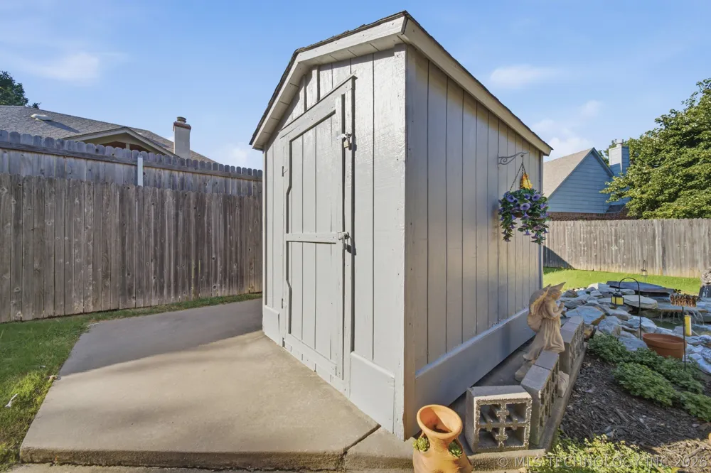 9867 S Maybelle Avenue Jenks, OK 74037
