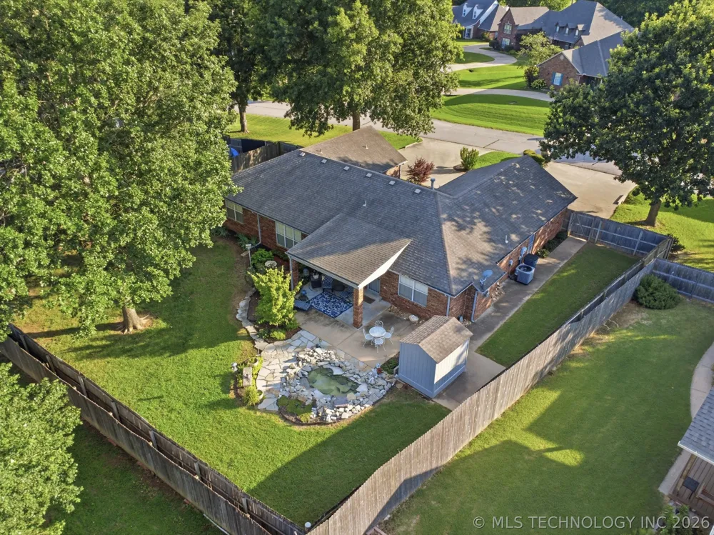 9867 S Maybelle Avenue Jenks, OK 74037