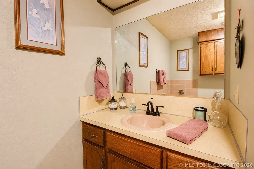 15895 Briar Road Morris, OK 74445