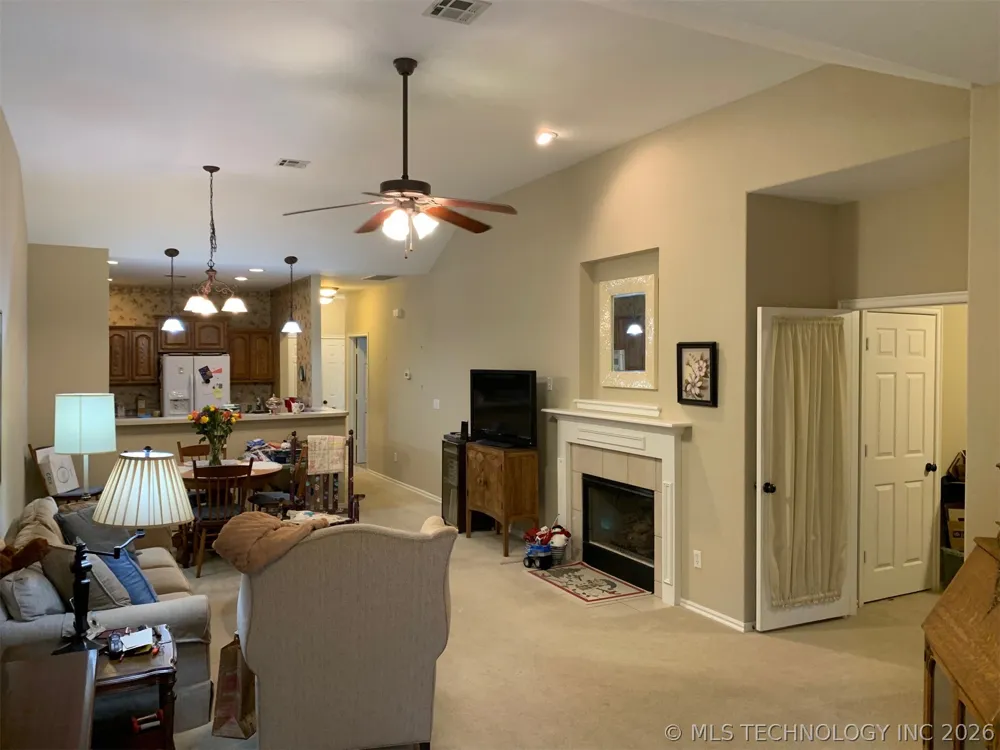 8116 E 74th Court Tulsa, OK 74133