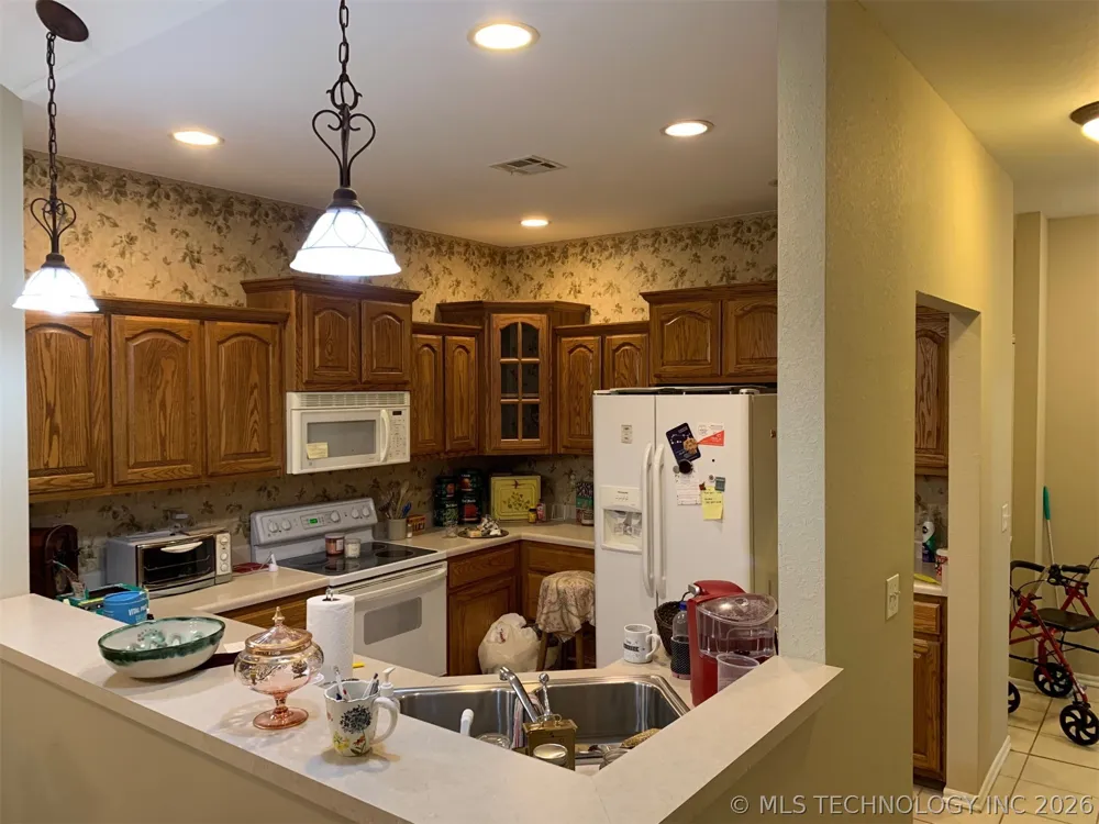 8116 E 74th Court Tulsa, OK 74133