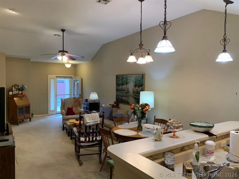 8116 E 74th Court Tulsa, OK 74133