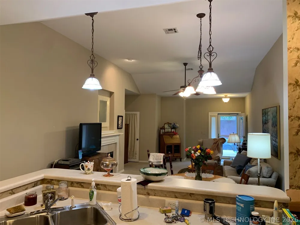 8116 E 74th Court Tulsa, OK 74133