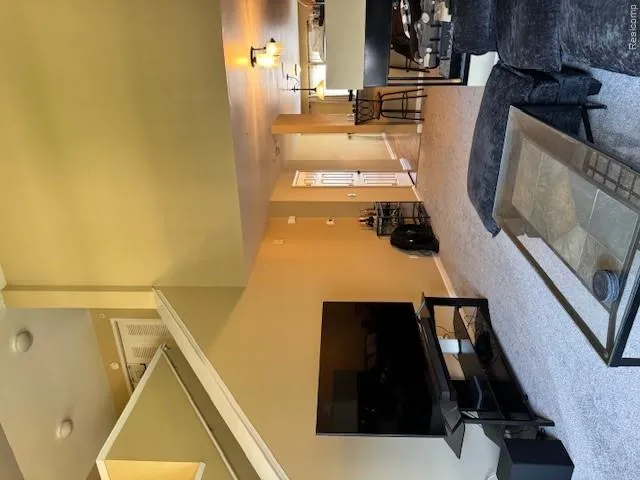 1394 Ashford Court Troy City, MI 48084