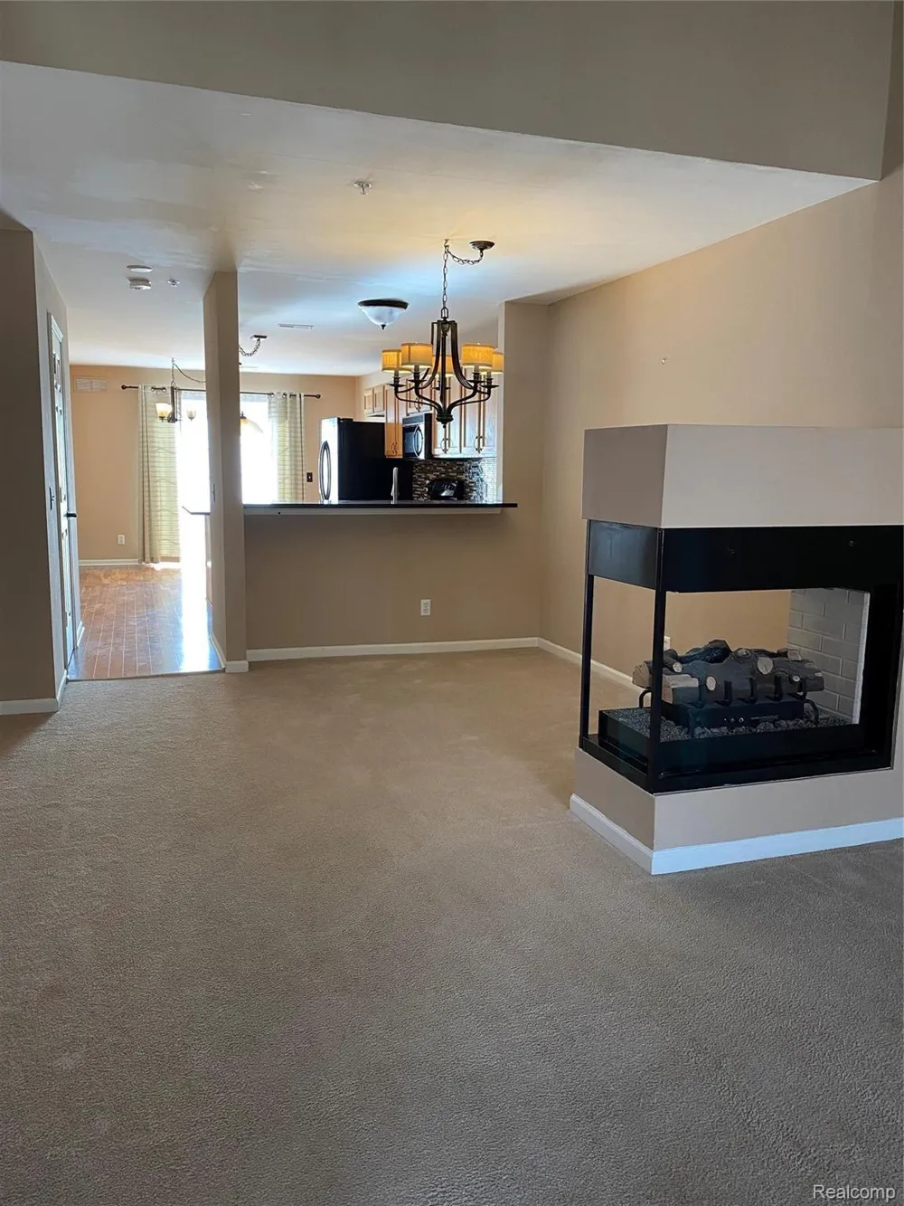 1394 Ashford Court Troy City, MI 48084