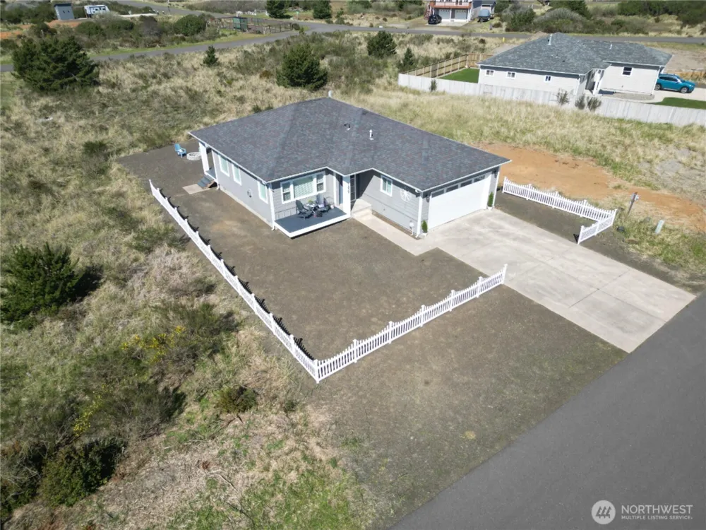 1439 Diamond Head Avenue SW Ocean Shores, WA 98569