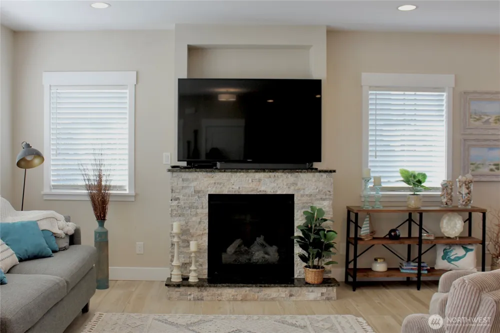 1439 Diamond Head Avenue SW Ocean Shores, WA 98569