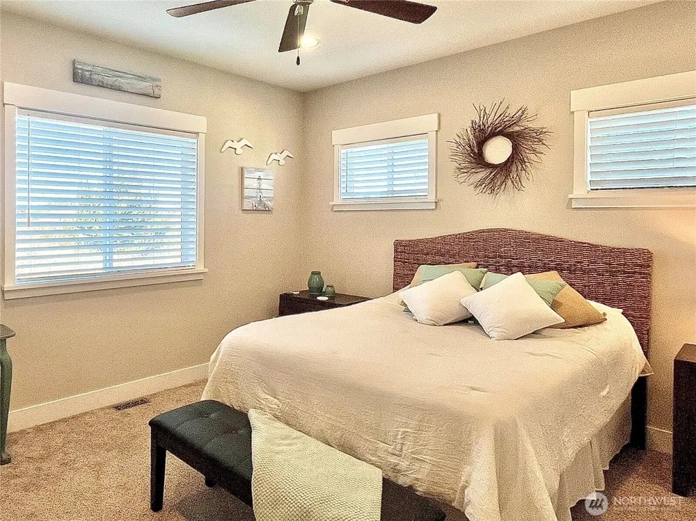 1439 Diamond Head Avenue SW Ocean Shores, WA 98569
