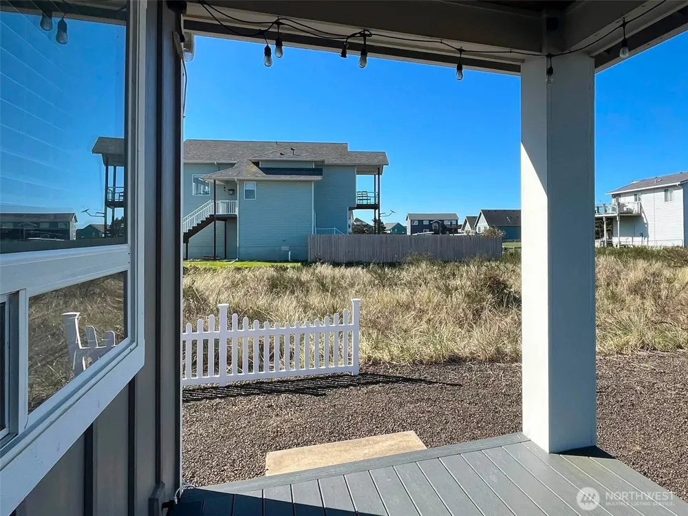 1439 Diamond Head Avenue SW Ocean Shores, WA 98569