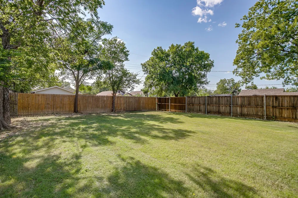 2613 Chestnut Avenue Fort Worth, TX 76164
