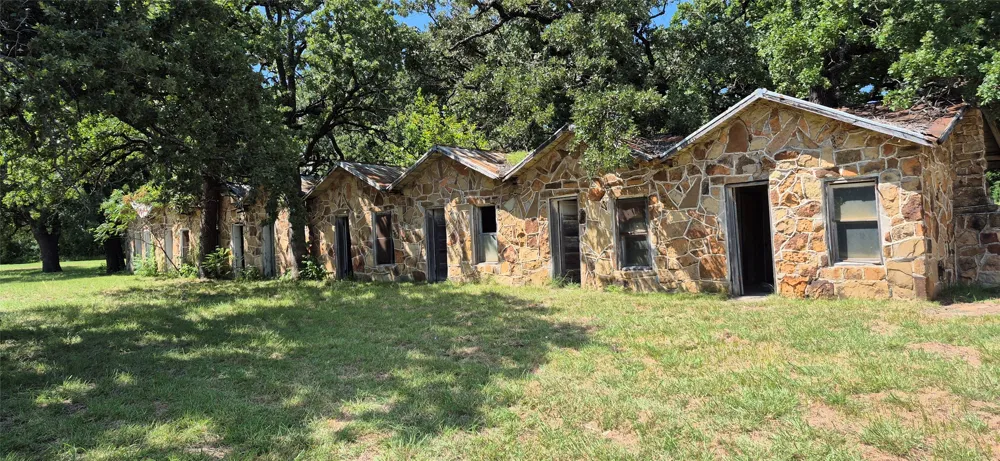 166 Seldon Loop Bowie, TX 76230