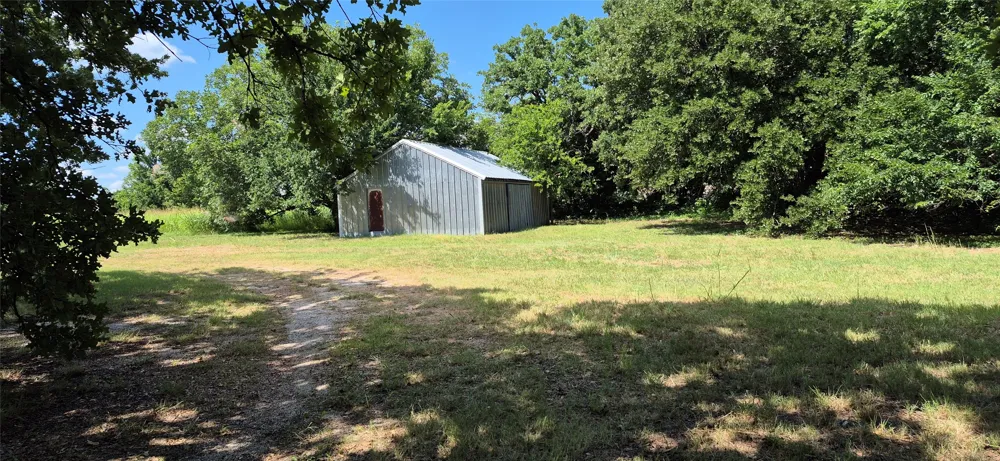 166 Seldon Loop Bowie, TX 76230