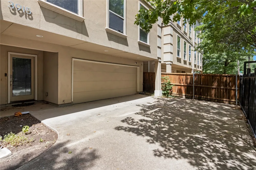 3915 Congress Avenue #200 Dallas, TX 75219