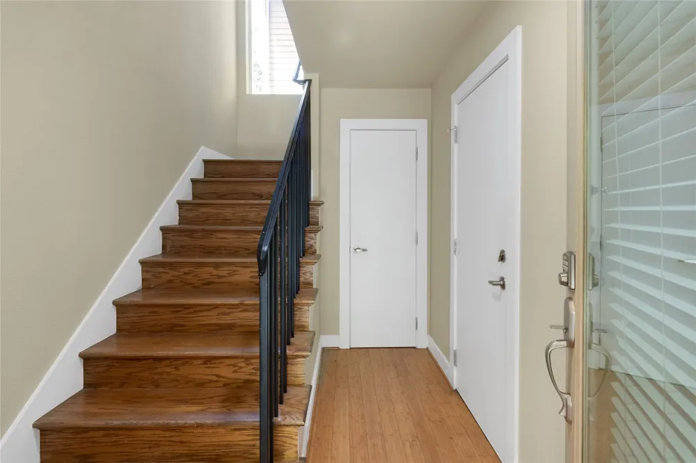 3915 Congress Avenue #200 Dallas, TX 75219