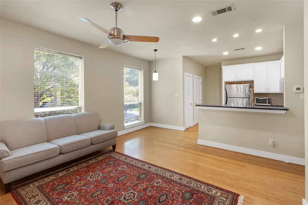 3915 Congress Avenue #200 Dallas, TX 75219