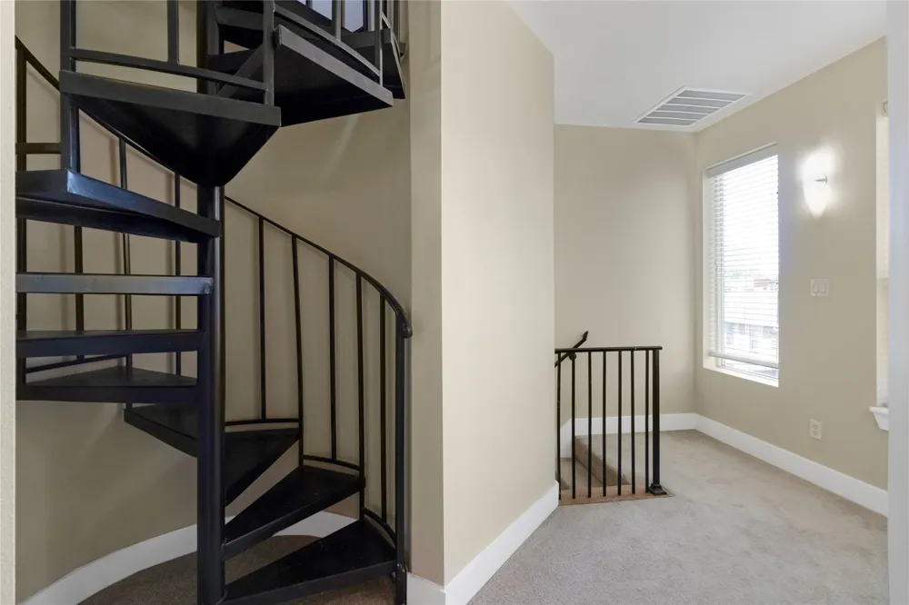 3915 Congress Avenue #200 Dallas, TX 75219