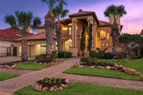 18935 Crescent Bay Drive