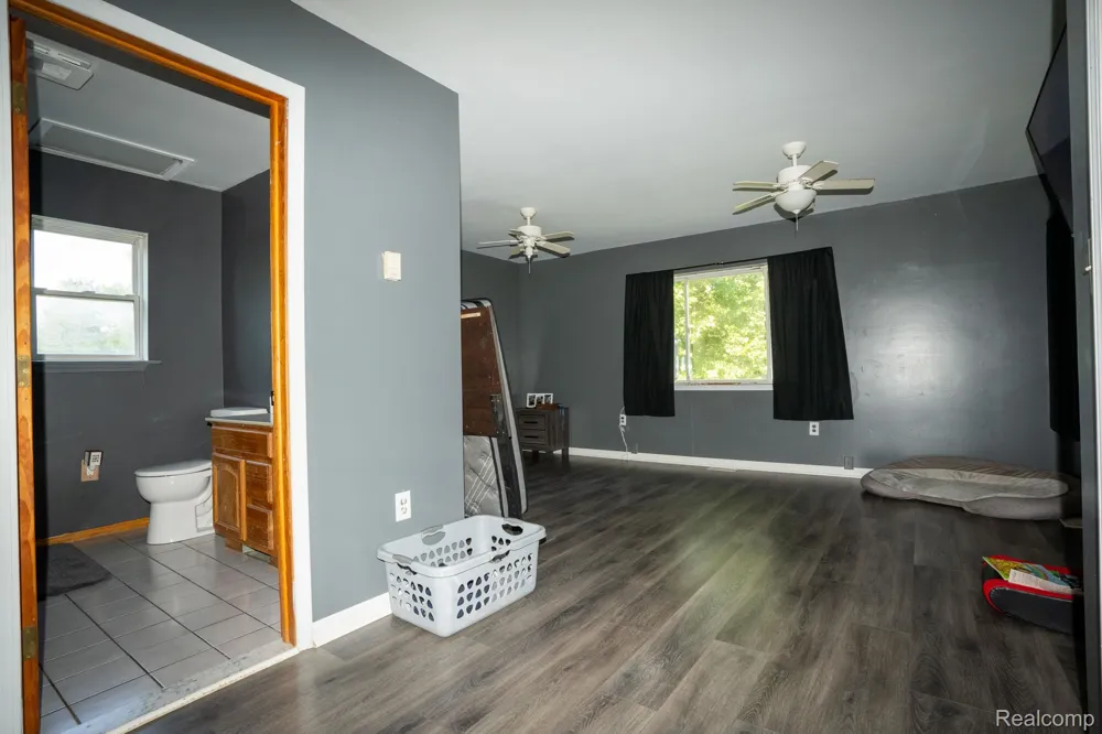 108 Carolina Avenue Marysville City, MI 48040